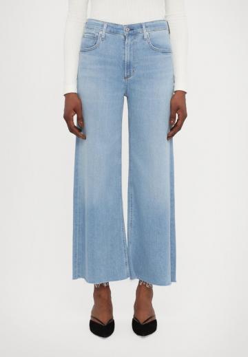 Джинсы бойфренда