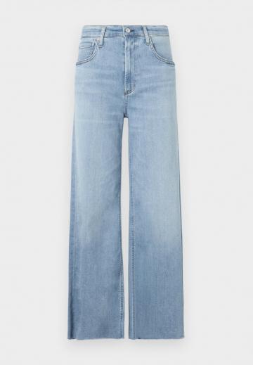 Джинсы бойфренда