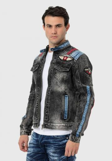 Джинсовая куртка