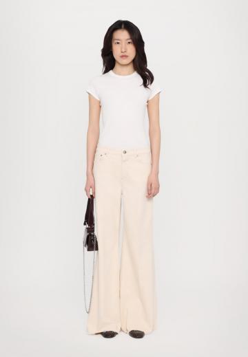 Джинсы бойфренда