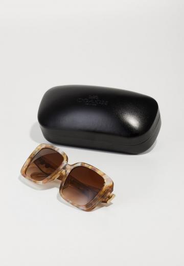 Солнечные очки