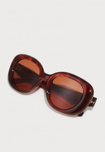 Солнечные очки