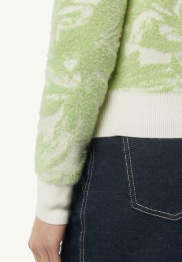 Жаккардовая вязаная кофта