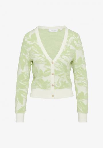 Жаккардовая вязаная кофта