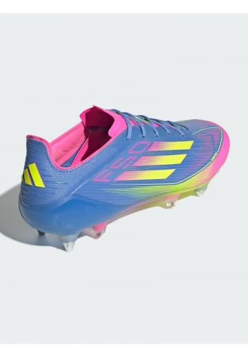 Футбольные бутсы