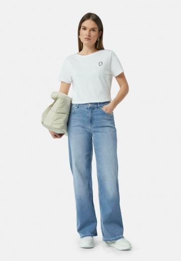 Прямые джинсы