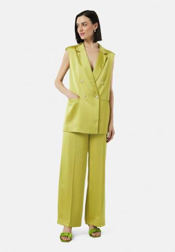 Длинный жилет