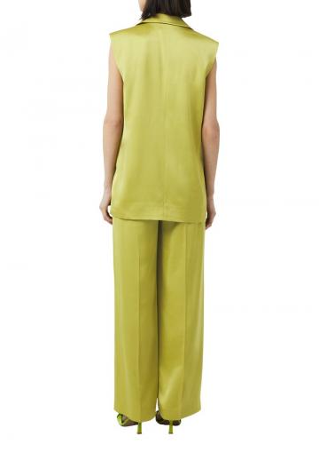 Длинный жилет