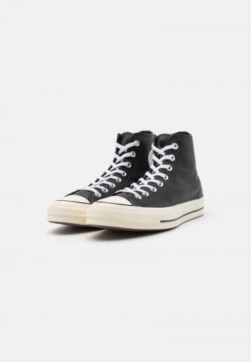 Высокие кеды