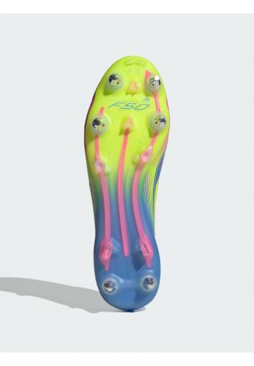 Футбольные бутсы