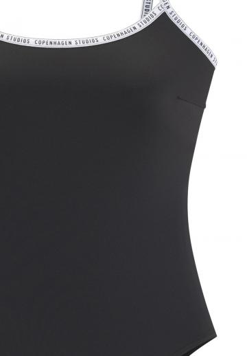 Слитный купальник