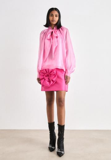 Атласная блузка