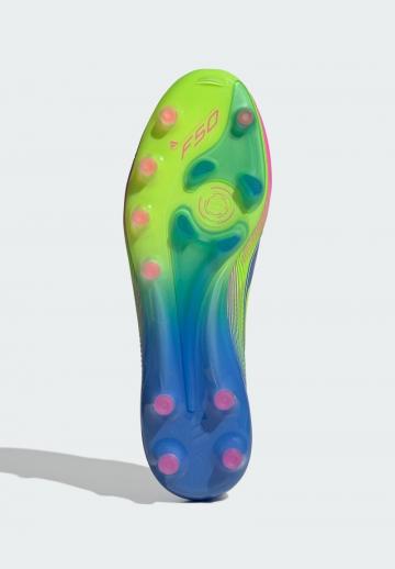 Футбольные бутсы