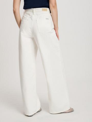 Свободные джинсы