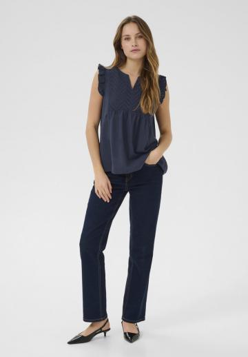 Блузка без рукавов