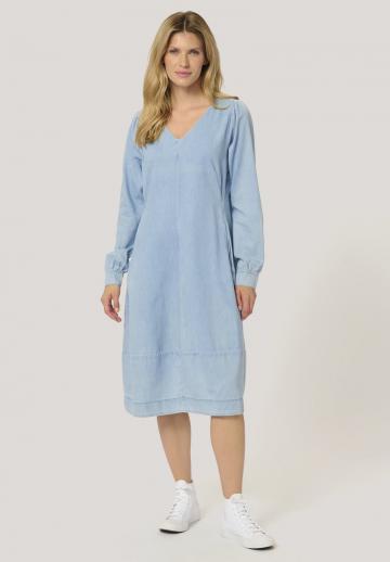 Джинсовое платье