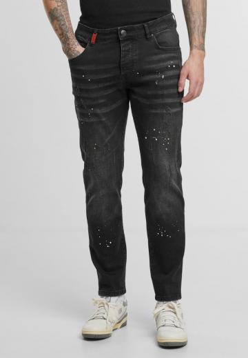 Узкие джинсы