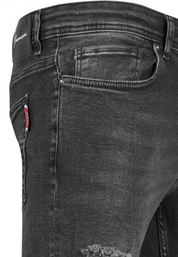 Узкие джинсы