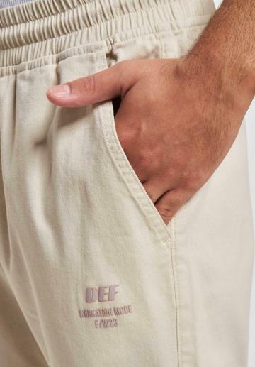 Брюки с накладными карманами