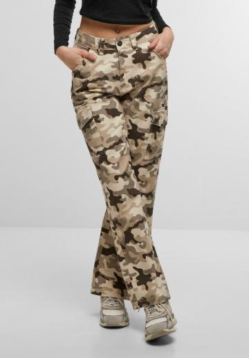 Клешеные джинсы