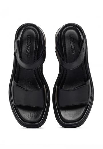 Босоножки на танкетке