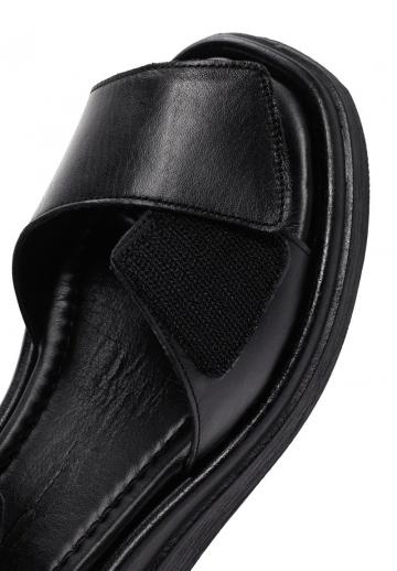 Босоножки на танкетке