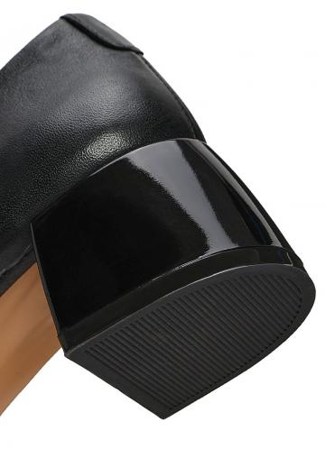 Туфли с высоким носом