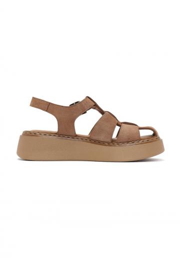 Босоножки на танкетке