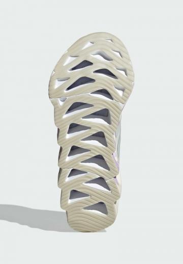 Беговые кроссовки