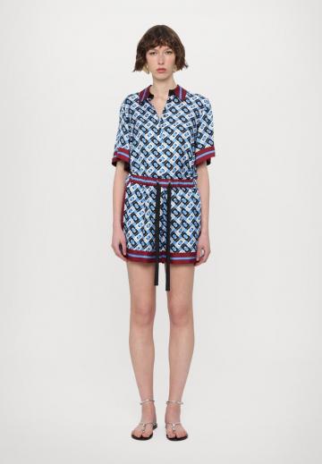 Атласная блузка