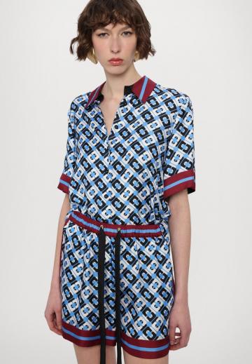 Атласная блузка