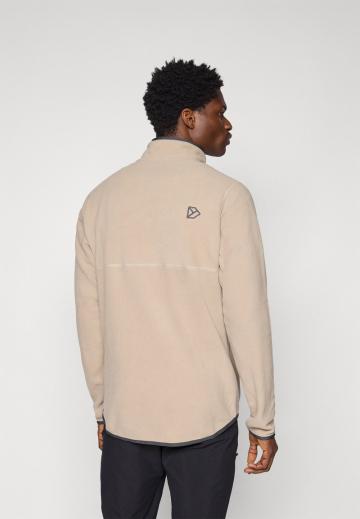 Спортивная кофта