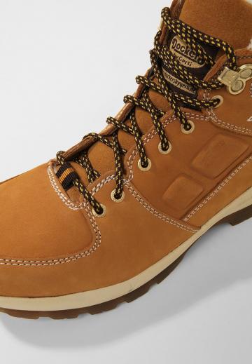 Зимние ботинки