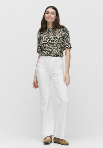 Клешеные джинсы