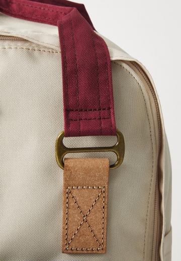 Кожаный рюкзак