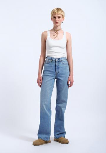 Прямые джинсы
