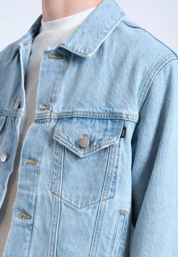Джинсовая куртка