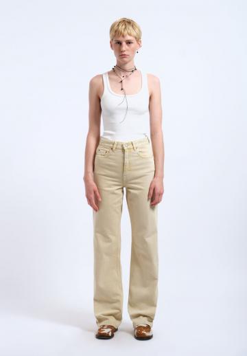 Прямые джинсы