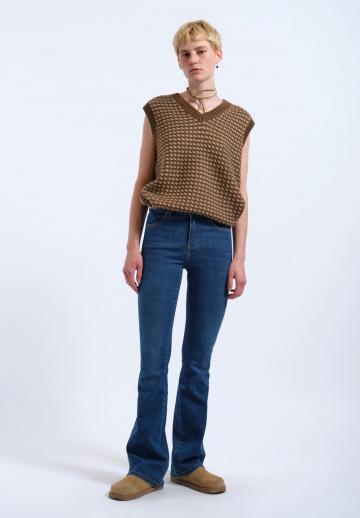 Клешеные брюки