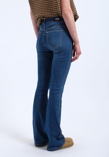 Клешеные брюки