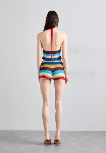 Топ на бретельках