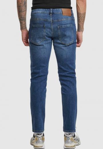 Узкие джинсы