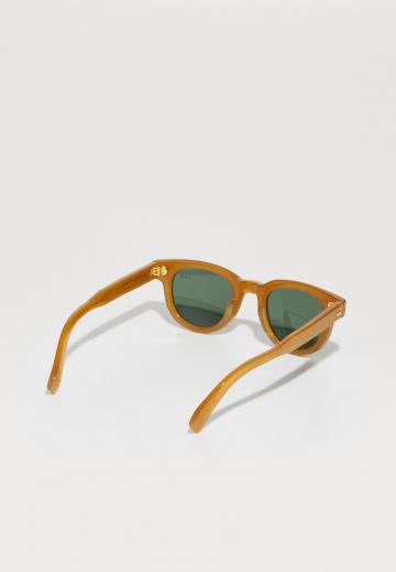 Солнечные очки