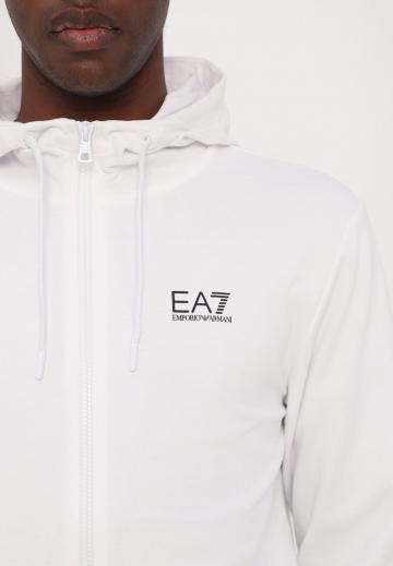 Спортивная кофта