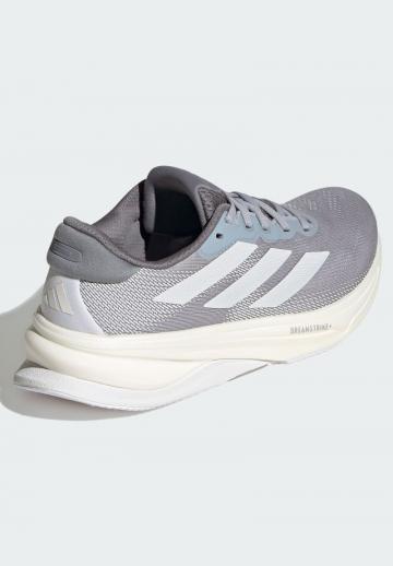 Беговые кроссовки