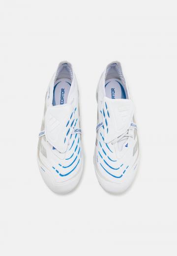 Футбольные бутсы