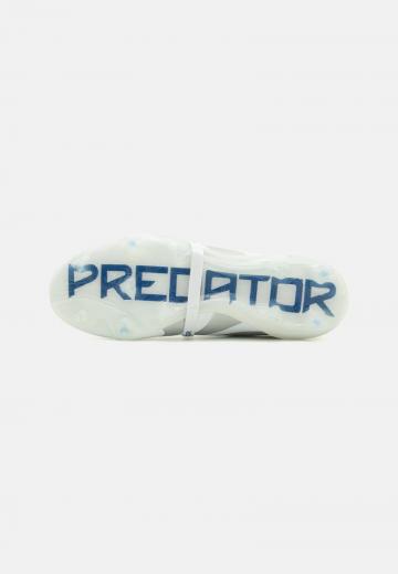 Футбольные бутсы