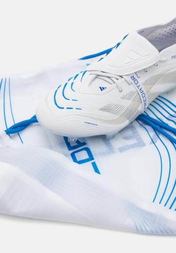 Футбольные бутсы