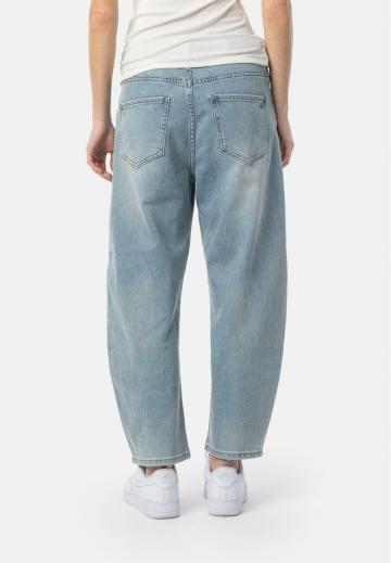 Свободные джинсы