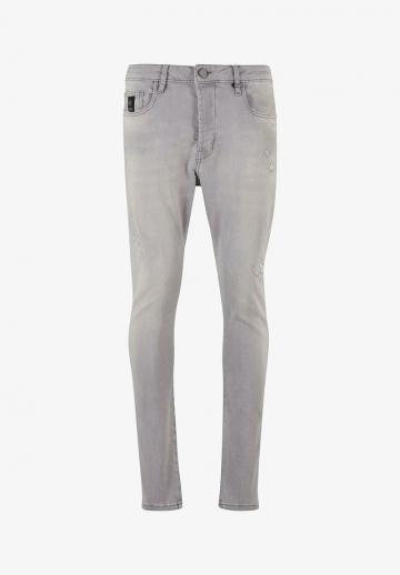 Узкие джинсы